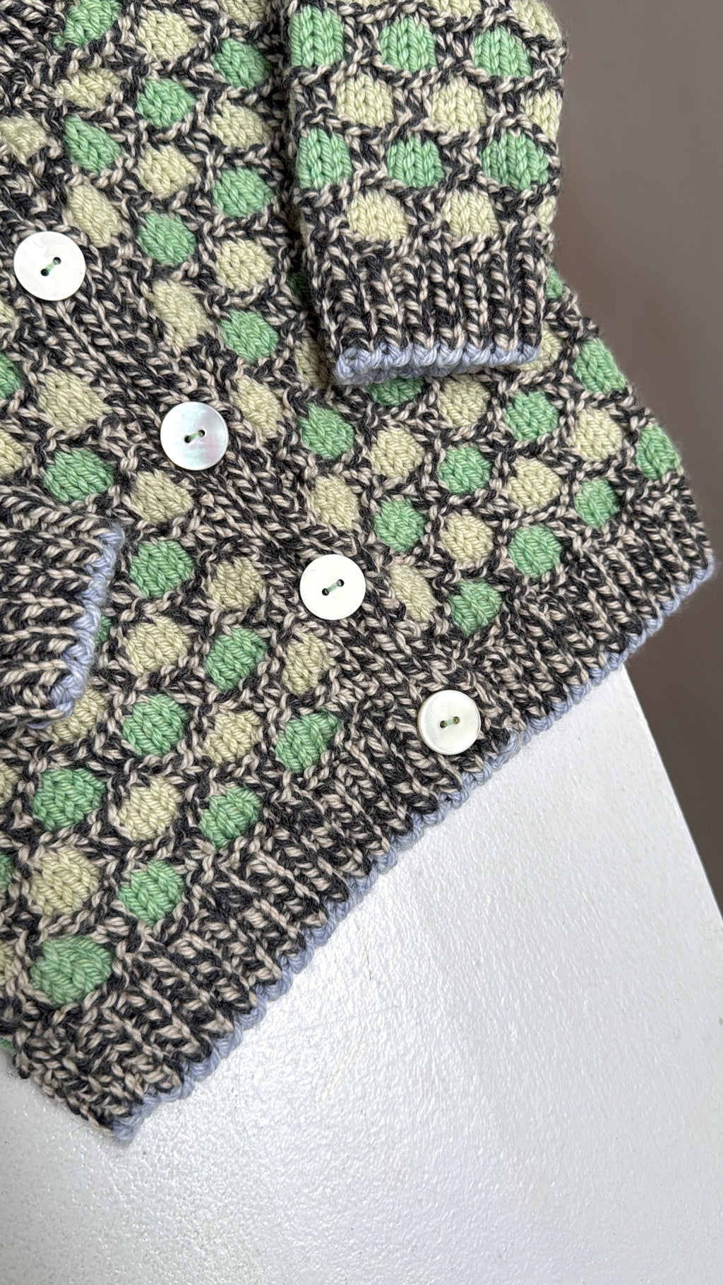 dot cardi - pistachio