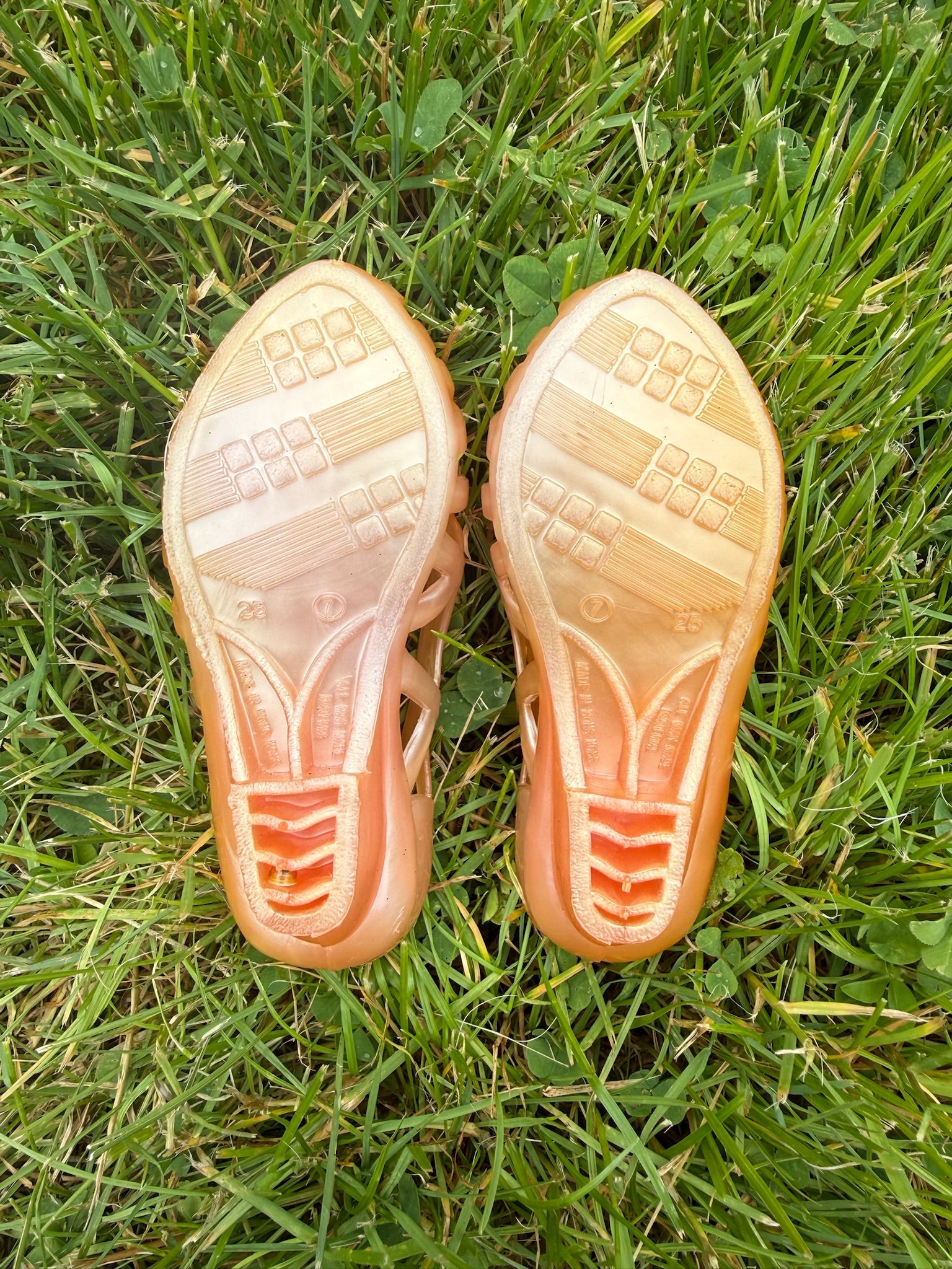pearlescent pink lattice jelly sandals