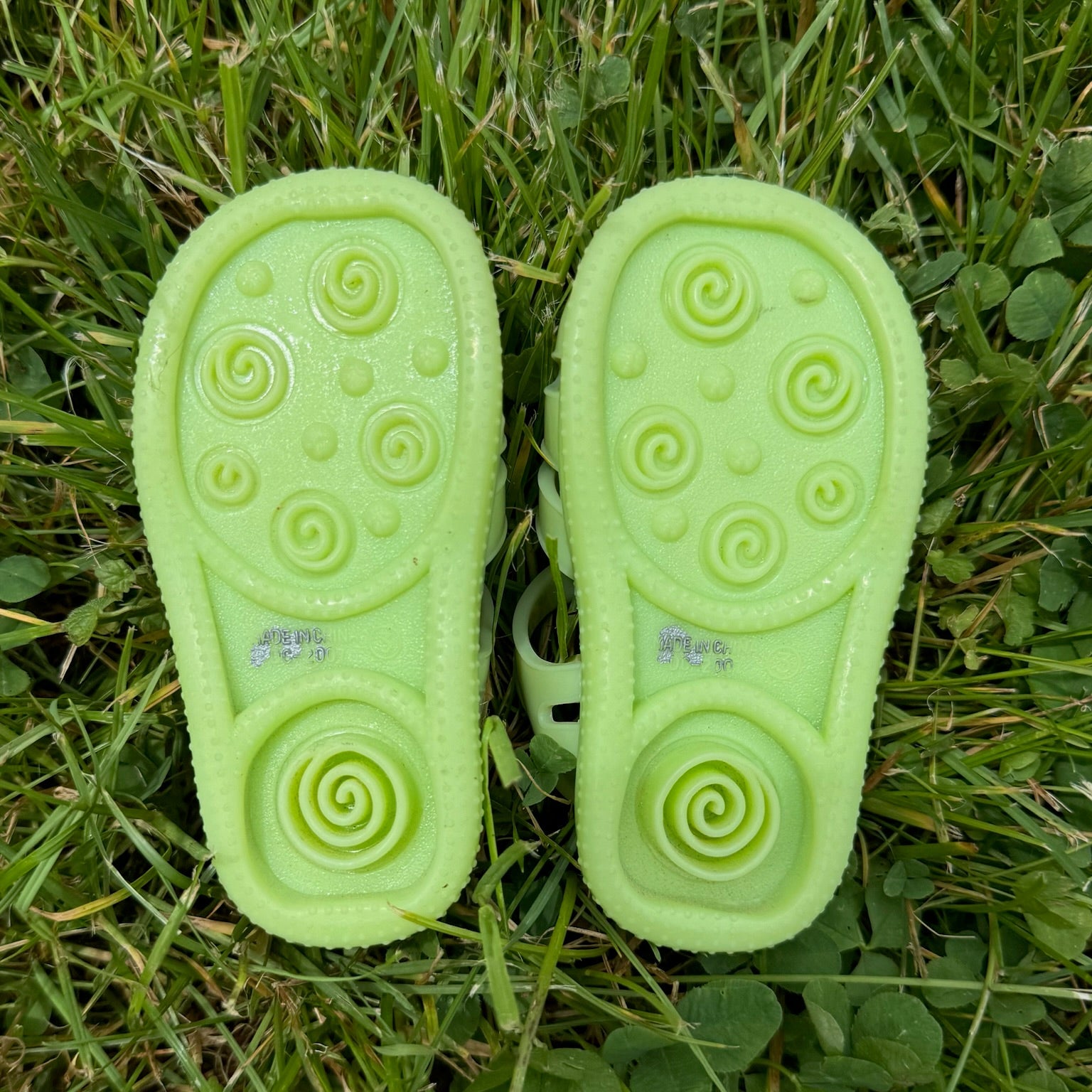 green jelly fisherman sandals