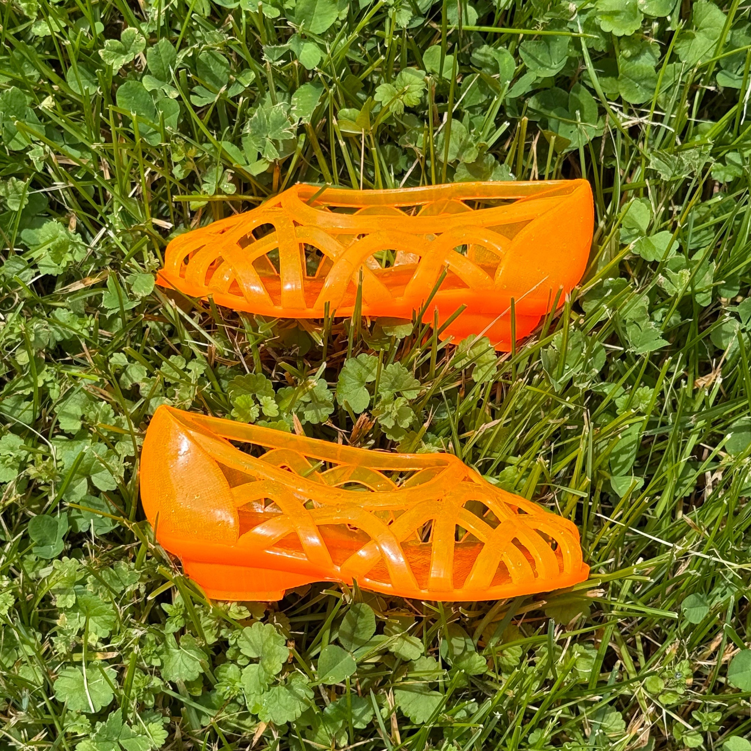 orange lattice jelly sandals