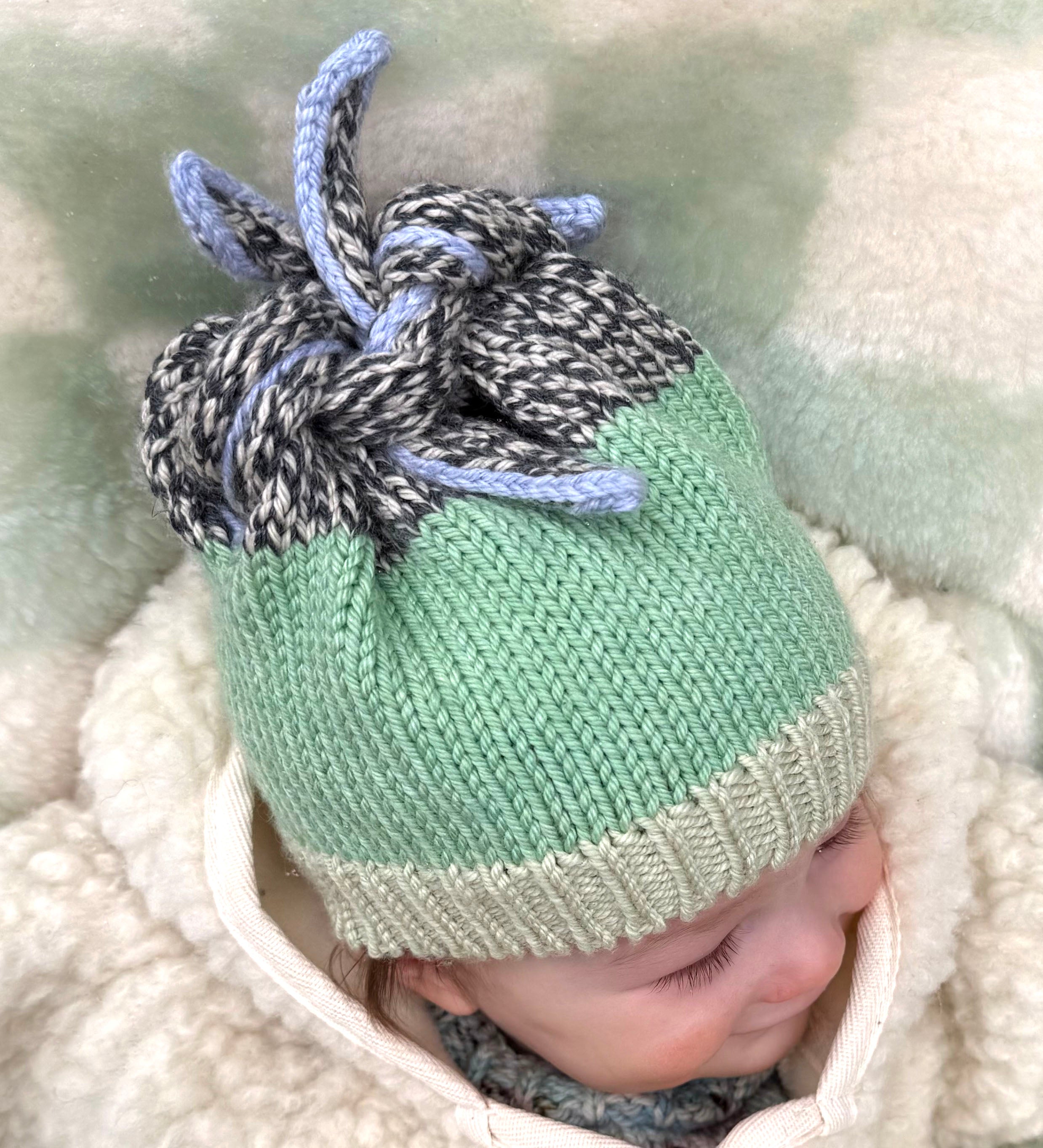 knotty hat - pistachio